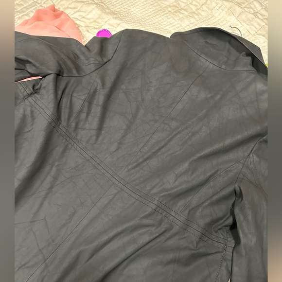 Avenue raincoat - Picture 5 of 5